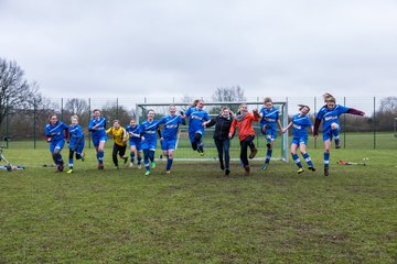 Bild 312 - C-Juniorinnen FSG-BraWie 08 - TuS Tensfeld : Ergebnis: 0:8